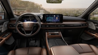 2025 Lincoln Lincoln Aviator Internal Image 2